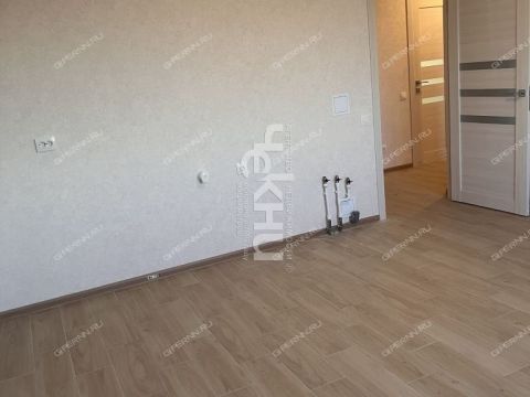 2-komnatnaya-prosp-geroev-donbassa-d-12 фото