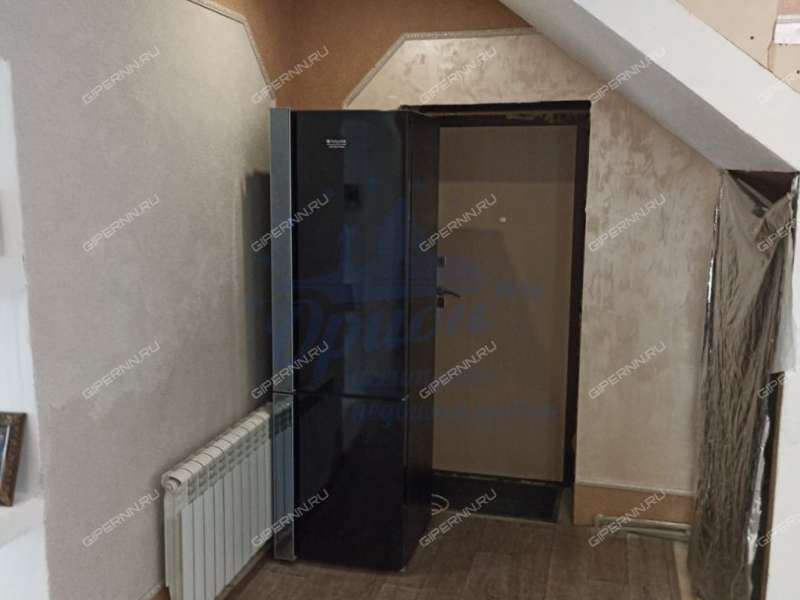 дом на Центральной улице село Криуша