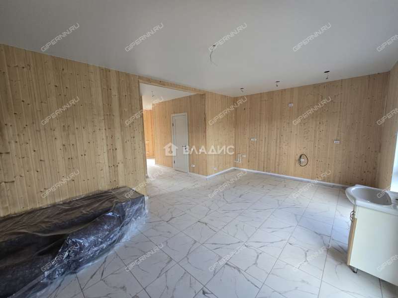 дом на улице Еловая город Богородск