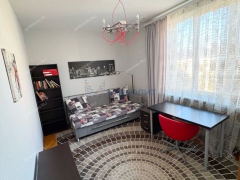 3-komnatnaya-ul-maslyakova-d-12a фото