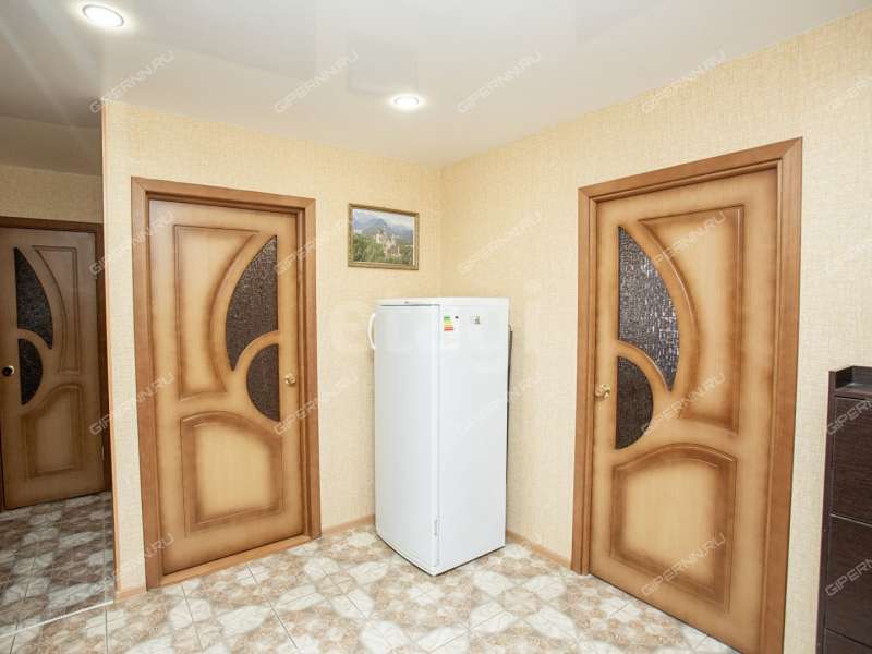 трёхкомнатная квартира на Днепропетровской улице дом 16