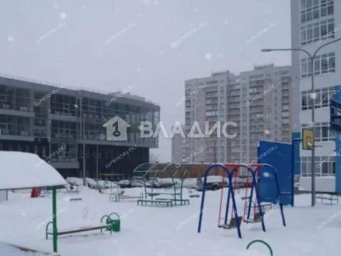 4-komnatnaya-ul-rodionova-d-167-k1 фото