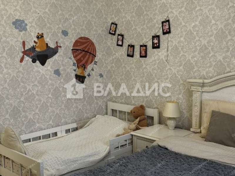 двухкомнатная квартира на Бурнаковской улице дом 79