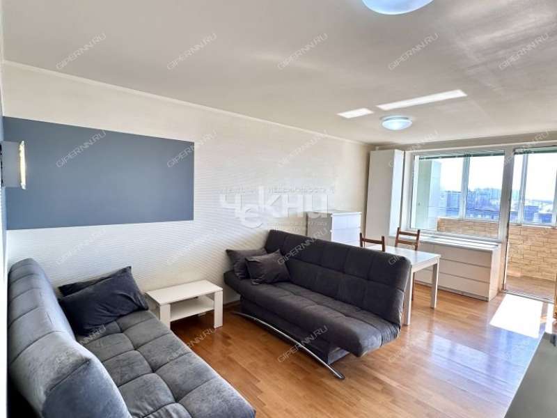 двухкомнатная квартира на улице Бринского дом 6