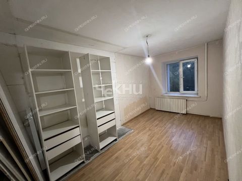 3-komnatnaya-ul-melnikova-pecherskogo-d-5 фото