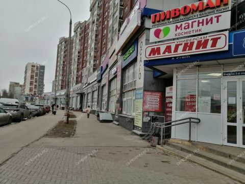 3-komnatnaya-ul-strokina-d-12 фото