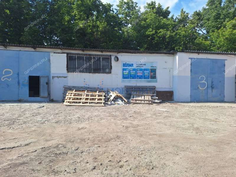 здание под торговую площадь, склад на Октябрьской улице город Дзержинск