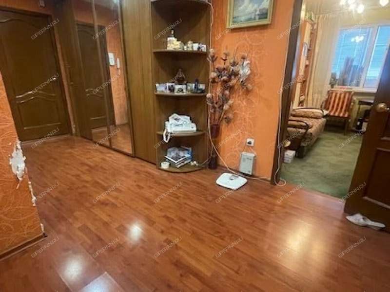 трёхкомнатная квартира на проспекте Ильича дом 39  к2