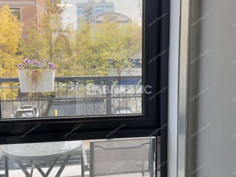 здание под офис на улице Маршала Казакова