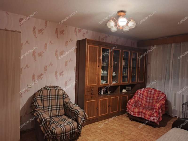 двухкомнатная квартира на проспекте Бусыгина дом 50