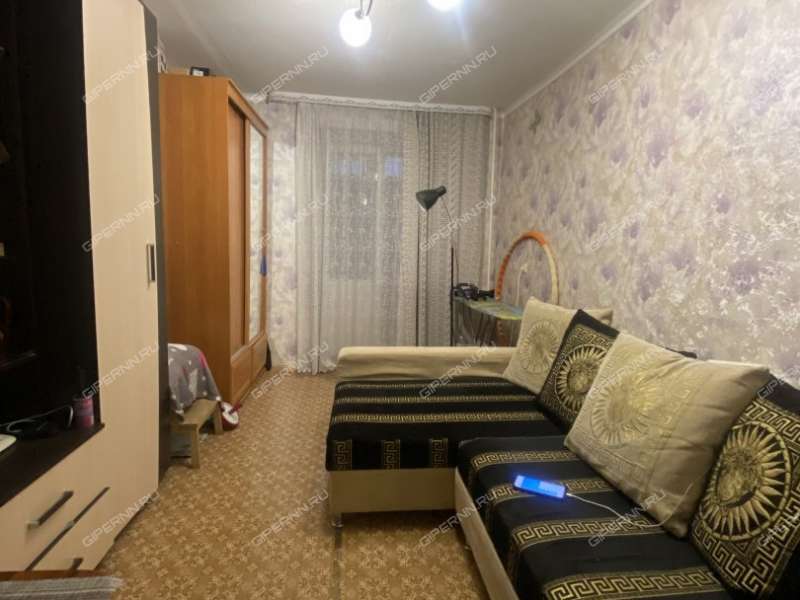 комната в доме 42 на улице Бурденко