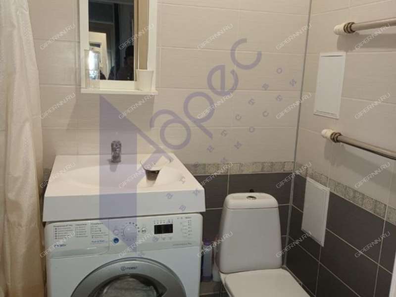 однокомнатная квартира на Бурнаковской улице дом 113