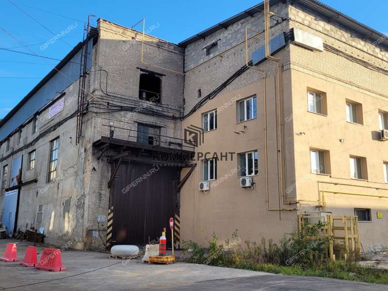 здание под офис, торговую площадь на Памирской улице