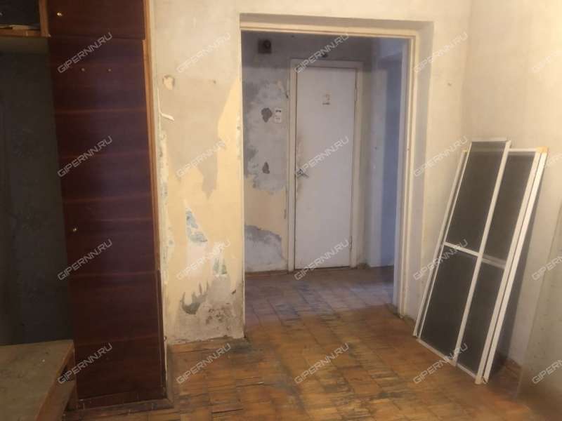 четырёхкомнатная квартира на проспекте Гагарина дом 103