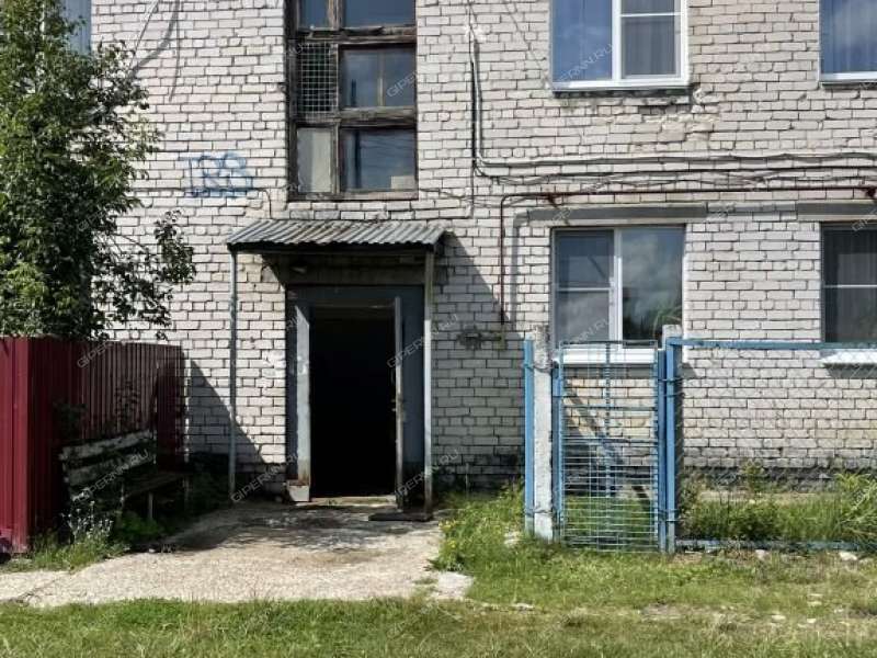 трёхкомнатная квартира на Пырской улице дом 2А