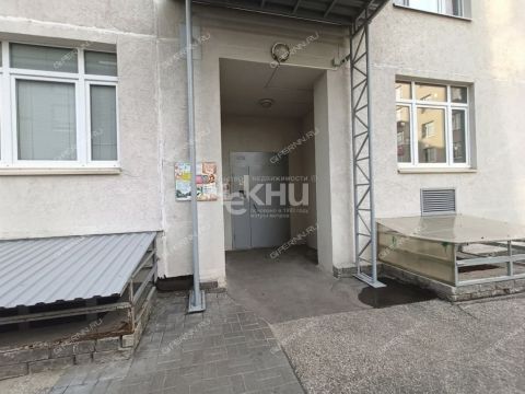 2-komnatnaya-ul-germana-lopatina-d-12-k1 фото