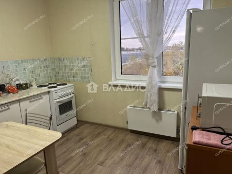 3-komnatnaya-ul-levoberezhnaya-d-5 фото