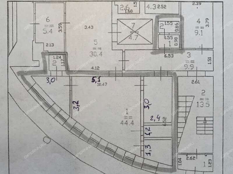 помещение под офис, торговую площадь на улице Белинского