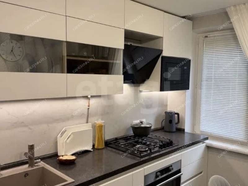 трёхкомнатная квартира на Ковалихинской улице дом 97а