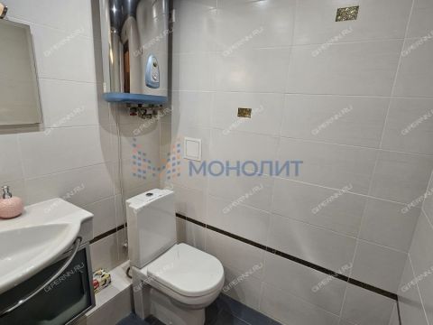 3-komnatnaya-ul-verhnepecherskaya-d-7-k2 фото