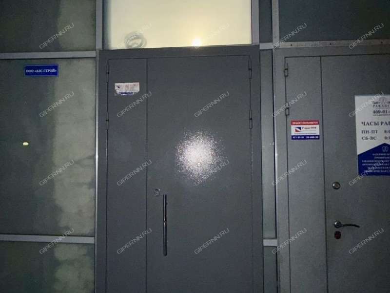 помещение под коммерческую недвижимость на улице Нестерова