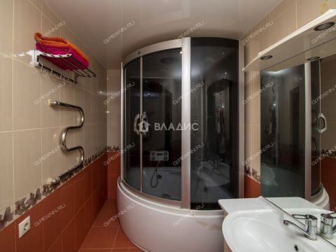 3-komnatnaya-ul-arhangelskaya-d-16 фото