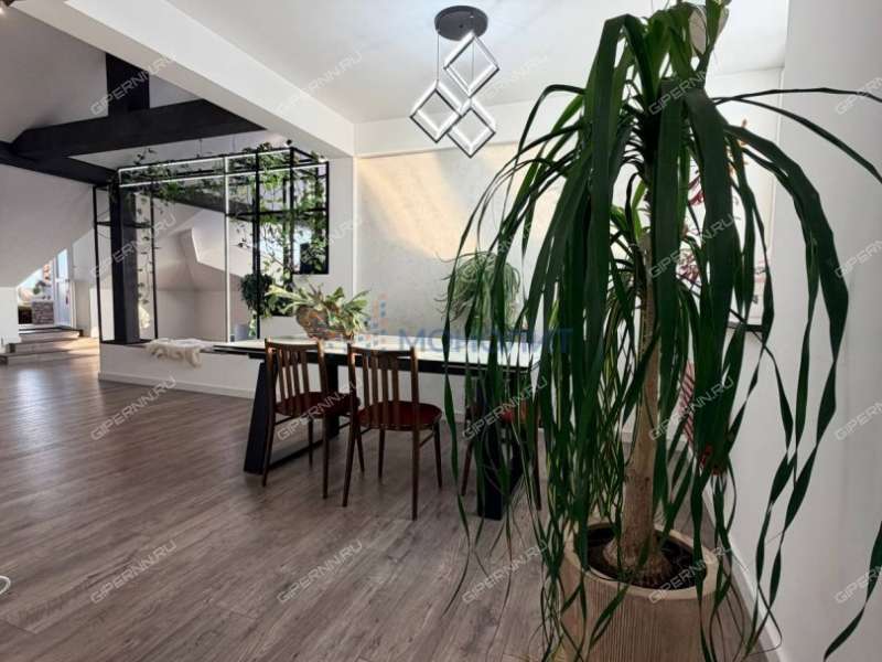 трёхкомнатная квартира на улице Минина дом 29