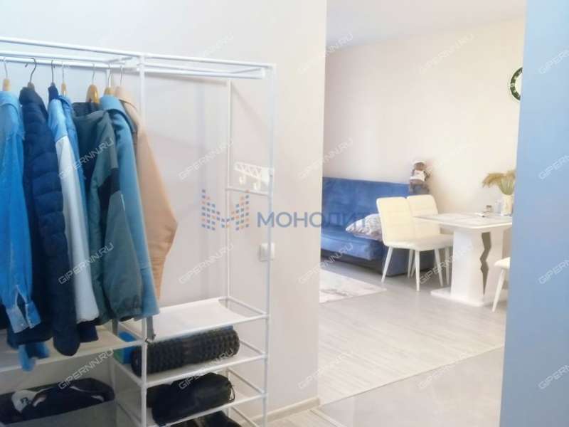 двухкомнатная квартира на улице Александра Хохлова дом 7