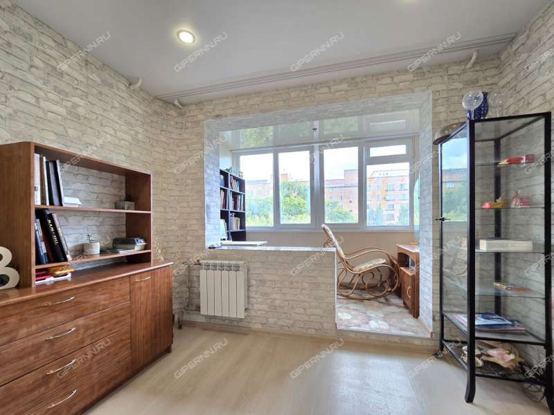 трёхкомнатная квартира на улице Володарского дом 7