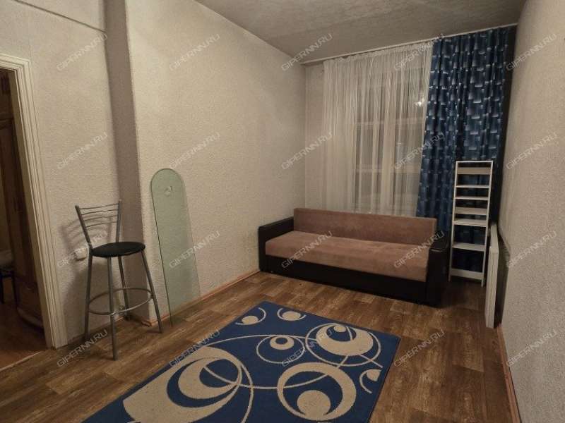 трёхкомнатная квартира на улице Ярошенко дом 1