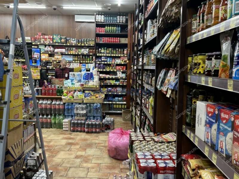 помещение под помещение свободного назначения, торговую площадь на улице Коминтерна