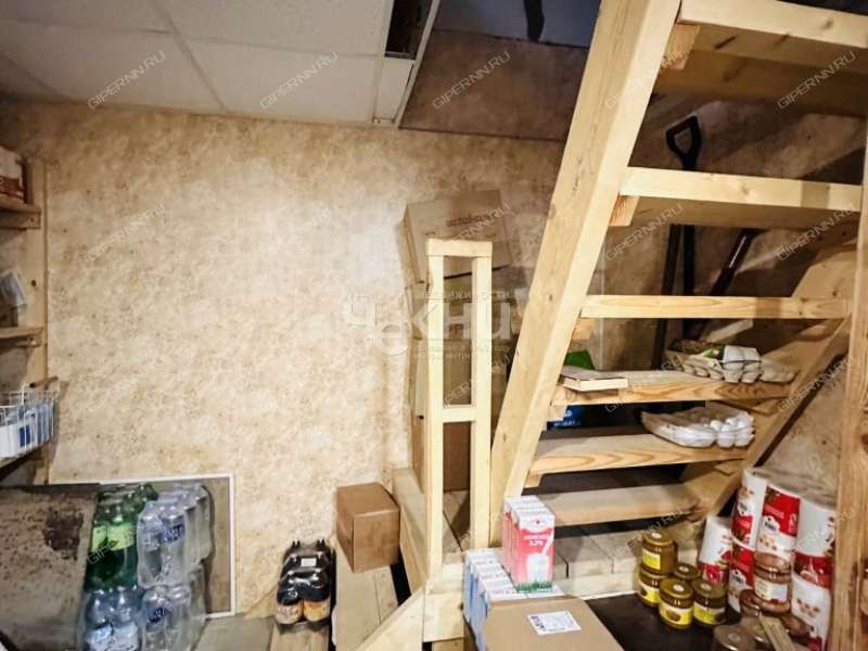 здание под торговую площадь на проспекте Революции город Балахна