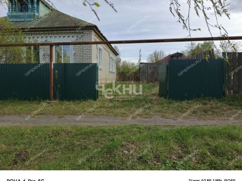 дом на улице Ленина село Новосёлки