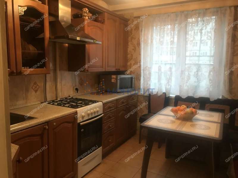 трёхкомнатная квартира на улице Панфиловцев дом 9