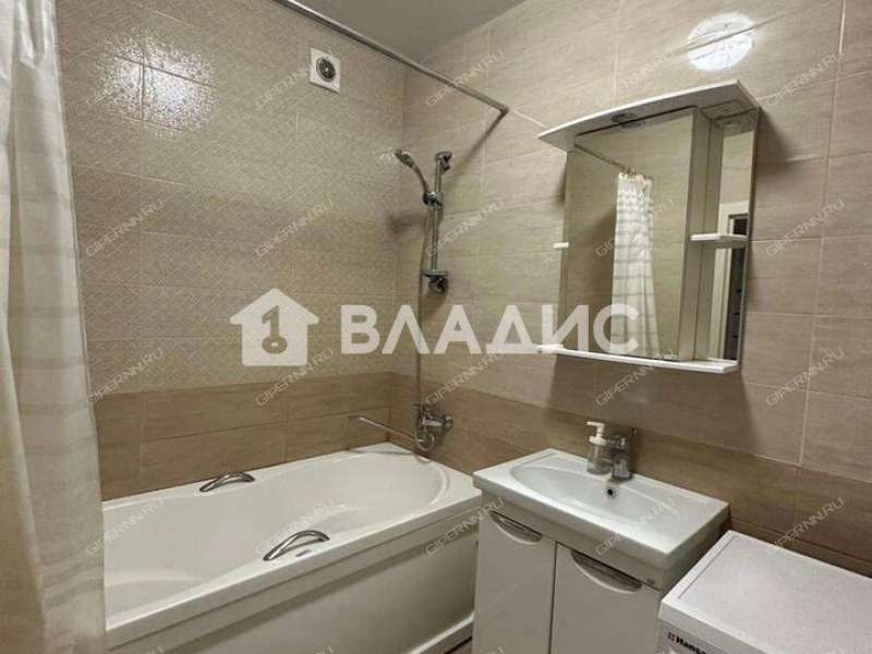трёхкомнатная квартира на улице Родионова дом 29