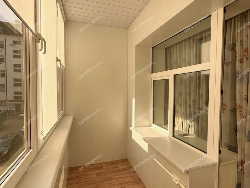 трёхкомнатная квартира на улице Коминтерна дом 127