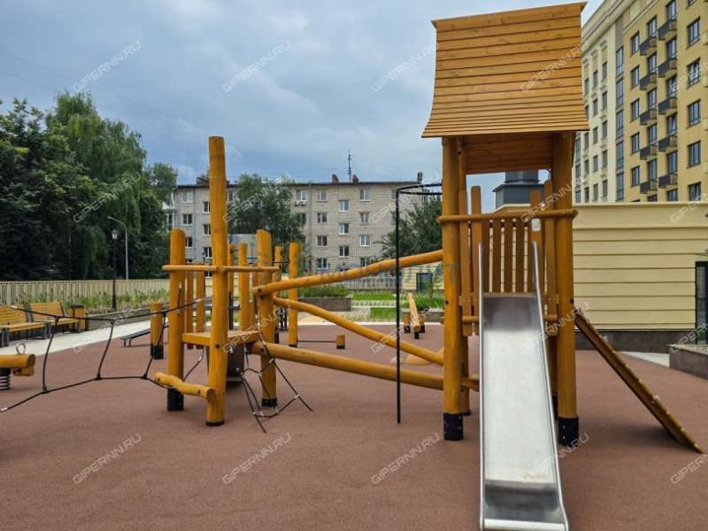 трёхкомнатная квартира на Большей Печёрской улице дом 89