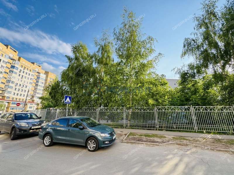 трёхкомнатная квартира на улице Родионова дом 193 к2