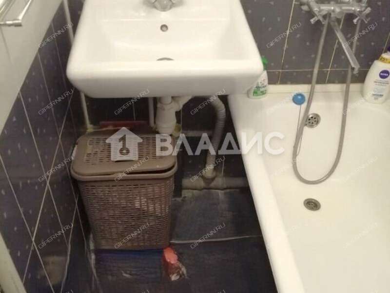 трёхкомнатная квартира на Московском шоссе дом 84А