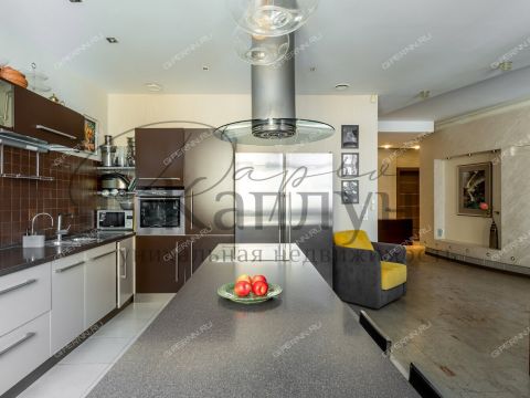 4-komnatnaya-ul-minina-d-19-6 фото