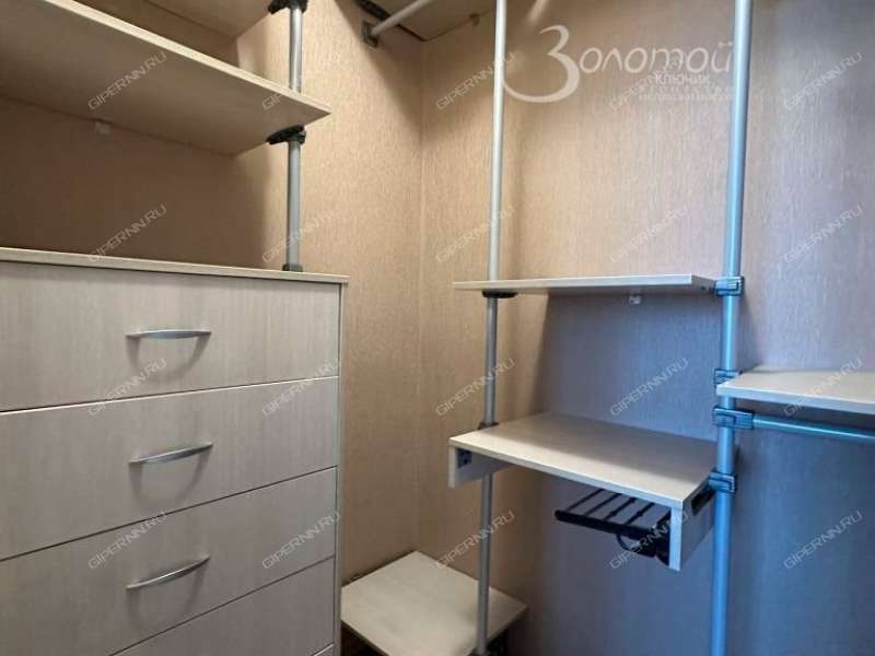 четырёхкомнатная квартира на улице Юлиуса Фучика дом 7