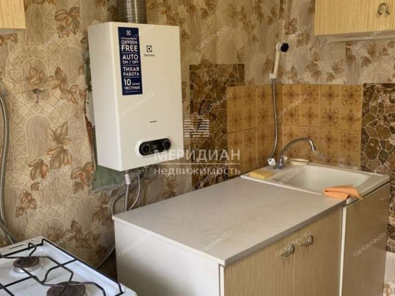 однокомнатная квартира на улице Крылова дом 2