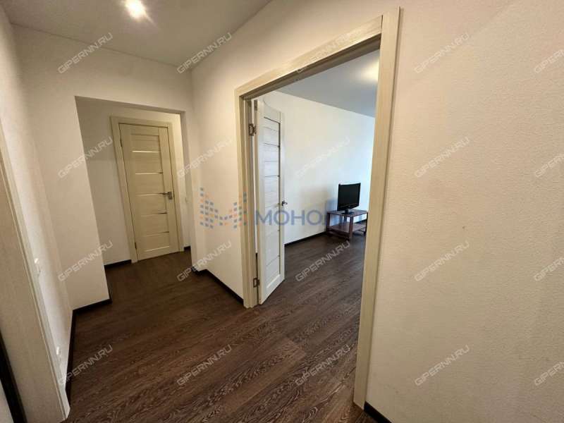 однокомнатная квартира на бульваре 60-летия Октября дом 21 к2