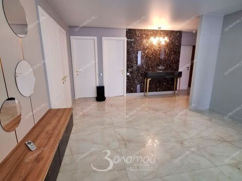 4-komnatnaya-prosp-lenina-d-30-k5 фото