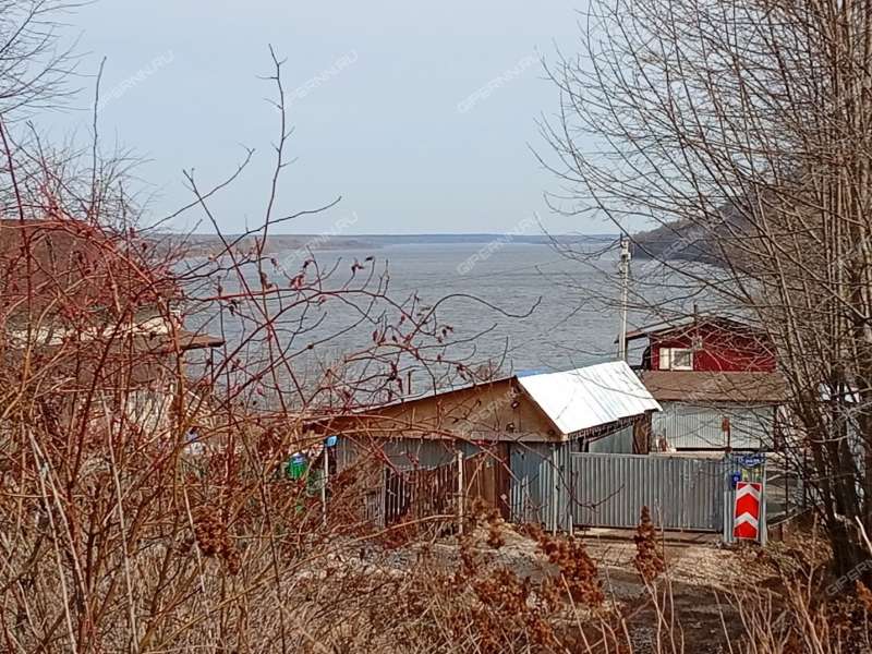 дом на улице Ограда село Татинец