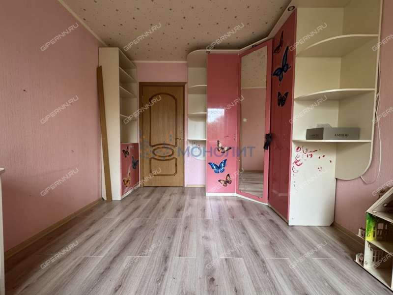 трёхкомнатная квартира на улице Адмирала Макарова дом 4 к5