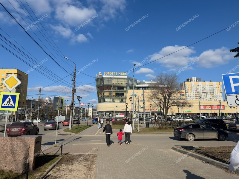 трёхкомнатная квартира на улице Коминтерна дом 127