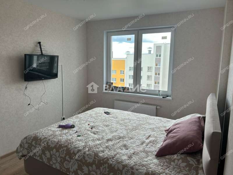 трёхкомнатная квартира на проспекте Героев Донбасса дом 16