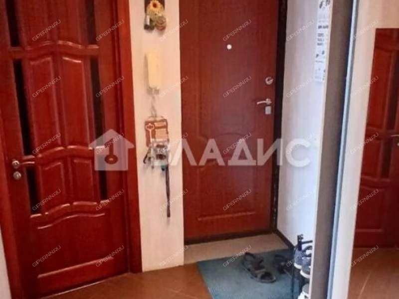 четырёхкомнатная квартира на Школьной улице дом 26 посёлок Ждановский