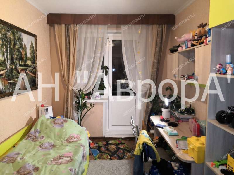 четырёхкомнатная квартира на улице Голубева дом 4